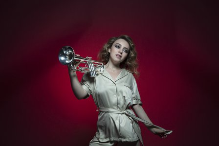 Trumpetistka Lucienne Renaudin Vary hostem vánočního vydání pořadu Hudba v miléniu