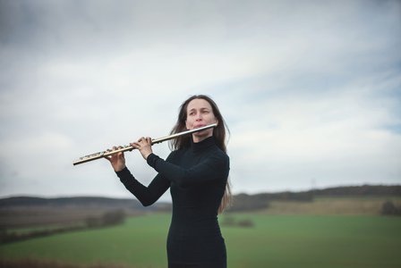 Flétnistka Jana Jarkovská na rádiu Classic Praha představuje svůj nástroj i své nahrávky