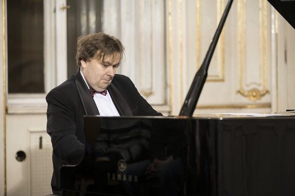 Klavírista a improvizátor Jiří Pazour