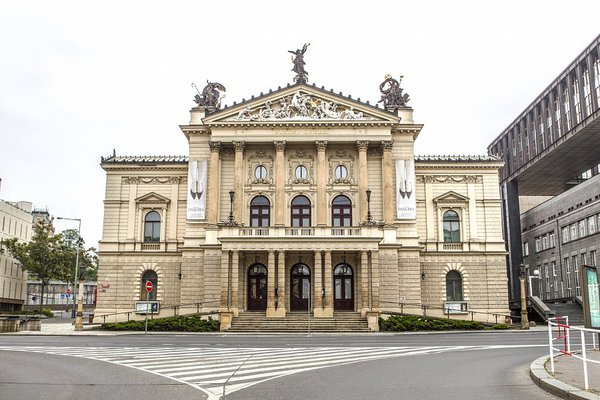 Vzpomínky na budoucnost (Státní opera Praha)