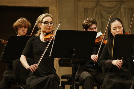 Pražští komorní sólisté hrají na novém albu Straussovy Metamorfózy