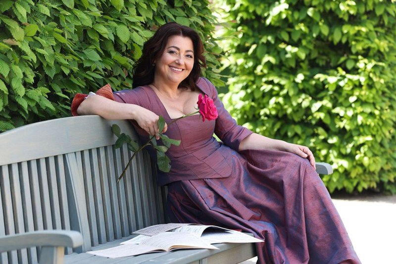 6_Zakladatelka festivalu Rosa Bohemica Gabriela Eibenová je součsně uznávanou interpretkou barokní hudby_foto Rosa Bohemica.jpg
