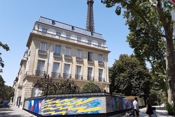 Český street art pod „Eiffelkou“. Proč ne?