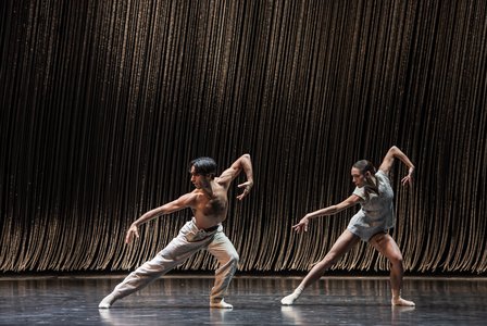 Komponované baletní představení Kylián – Mosty času se vrací na prkna Národního divadla