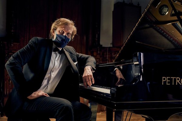 Ivo Kahánek & přátelé on-line