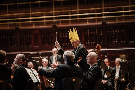 Pražští symfonikové se v rodinném pořadu Orchestr na dotek zaměří na hudbu východních kultur
