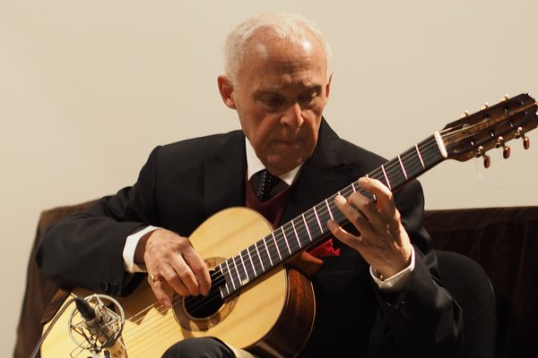 24. dubna si připomínáme nedožité 98. narozeniny kytaristy a skladatele Jiřího Jirmala