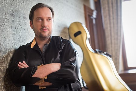 „Vášeň a violoncello: Nouzovský…“ napsal o předním českém violoncellistovi Aller-Zeitung
