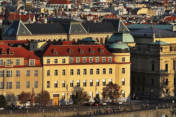 24.4.1811 začal první školní rok Pražské konzervatoře