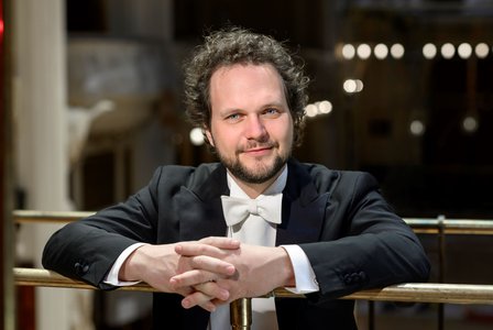 Pražští symfonikové zahájí sezónu Ódou na radost pod taktovkou Tomáše Braunera