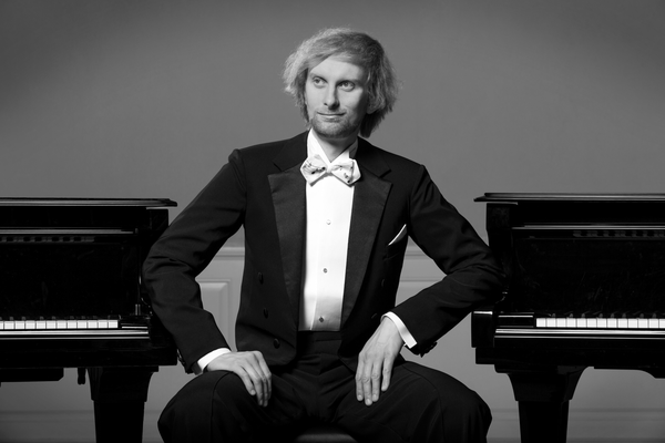 Místo Borise Giltburga vystoupí na festivalu Za poklady Broumovska klavírista Ivo Kahánek