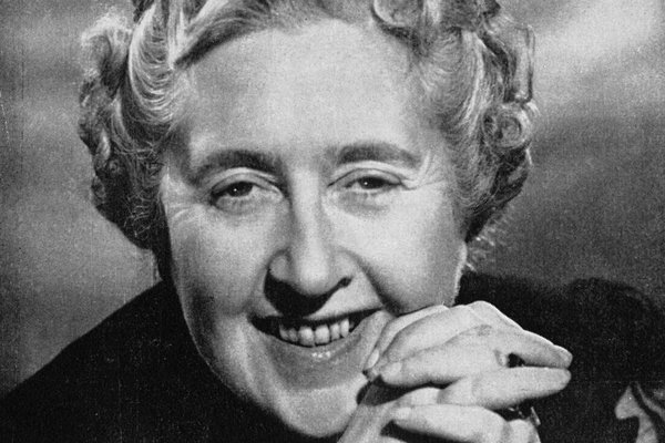 V počtu prodaných knih ji předčil jen Shakespeare. Agatha Christie
