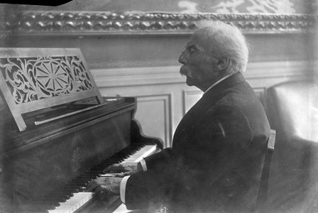 Byl jedním z předních francouzských skladatelů své generace a jeho hudební styl ovlivnil mnoho skladatelů 20. století. Gabriel Fauré