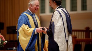 V roce 2020 obdržel tenorista Jonas Kaufmann čestný doktorát Royal College of Music