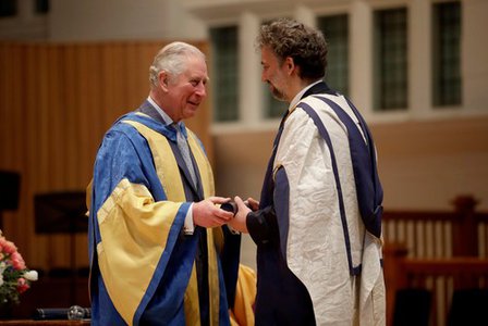 V roce 2020 obdržel tenorista Jonas Kaufmann čestný doktorát Royal College of Music