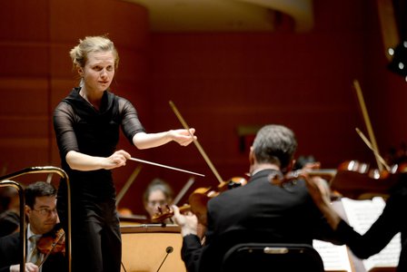 Příští sezóna Newyorské filharmonie proběhne ve znamení ženských dirigentek. Rozloučí se šéfdirigent Jaap van Zweden