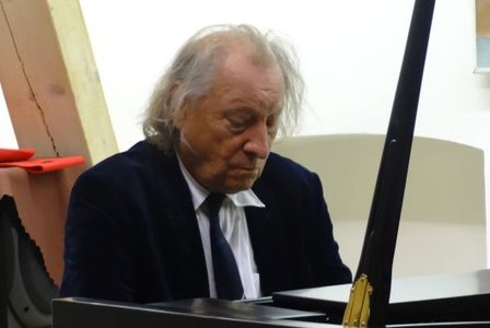 Před 90 lety se narodil propagátor české hudby, klavírista Radoslav Kvapil